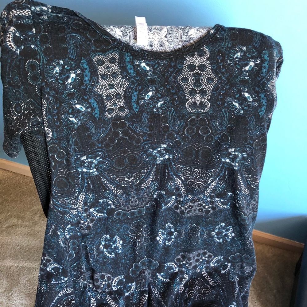 Lularoe Perfect Tee GUC